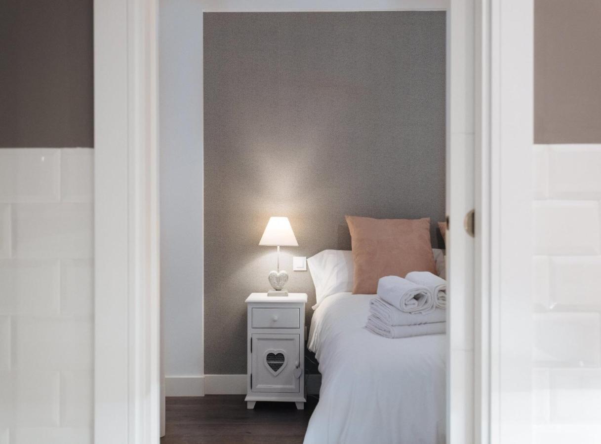 Luxury Apartment in Plaza de Armas Sevilla Exterior foto