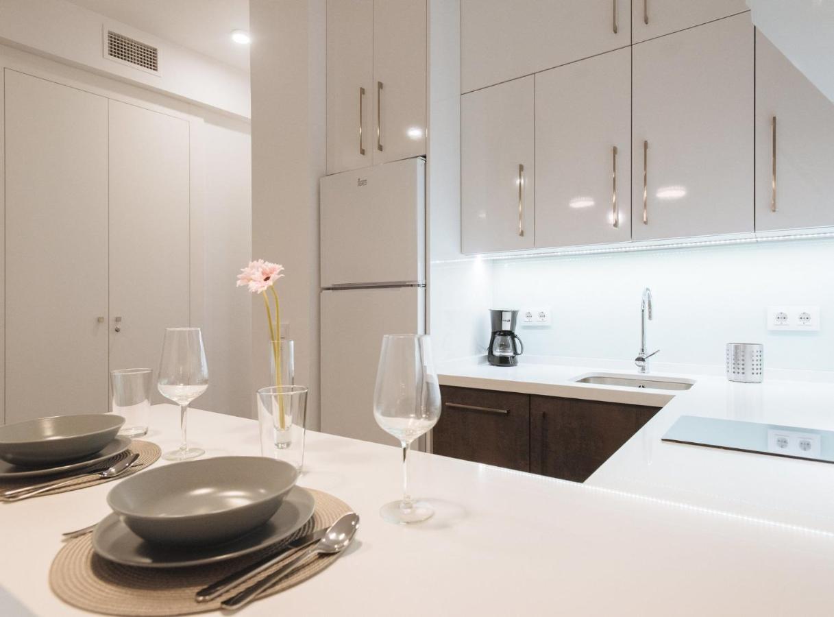 Luxury Apartment in Plaza de Armas Sevilla Exterior foto