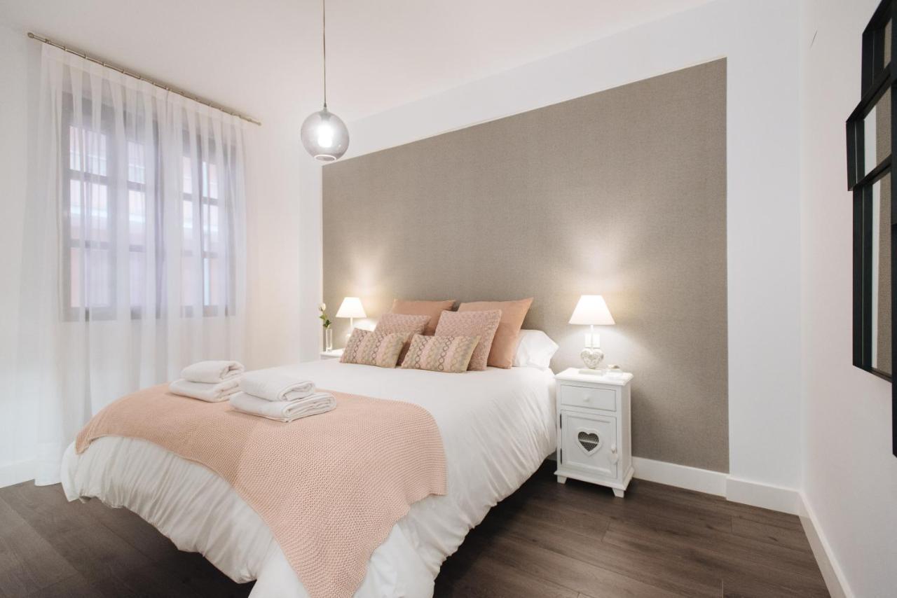 Luxury Apartment in Plaza de Armas Sevilla Exterior foto