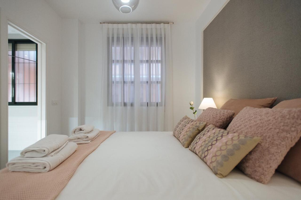 Luxury Apartment in Plaza de Armas Sevilla Exterior foto